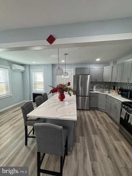 Building Photo - 400 N Massachusetts Ave