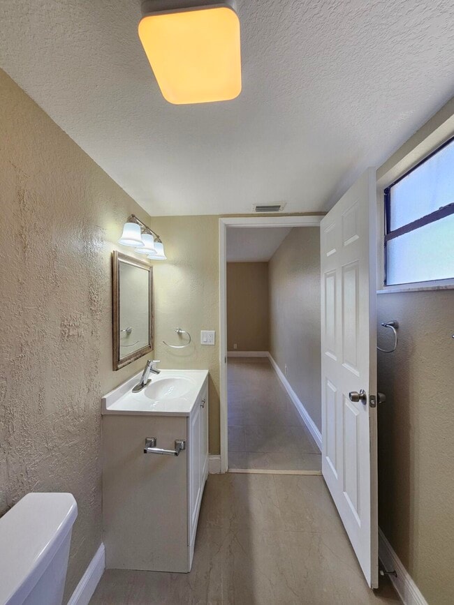 Building Photo - 1440 Windorah Way