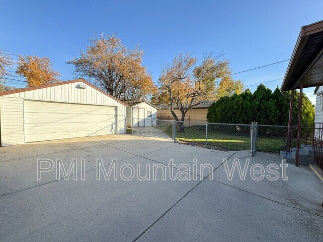 Building Photo - 2141 S 1700 E