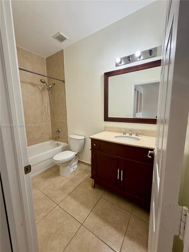 Building Photo - 10747 NW 76th Ln