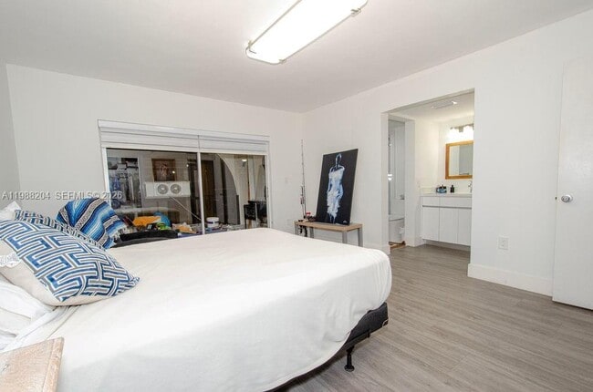 Building Photo - 6215 W 20th Ave