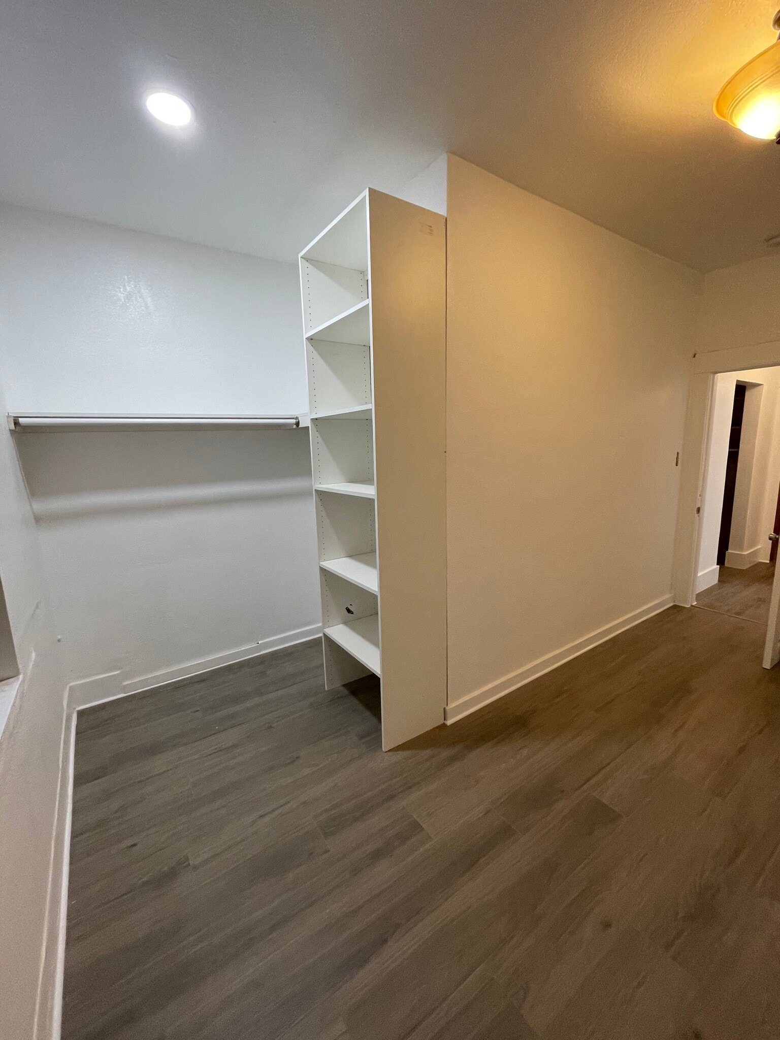 Building Photo - 1824 1/2 Arapahoe S