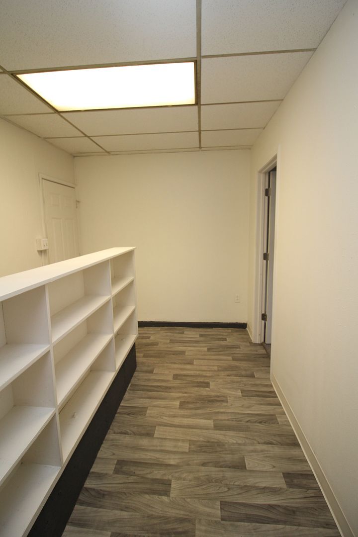 Building Photo - 5611 NE Skidmore St
