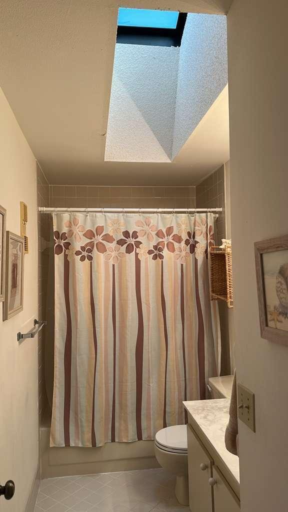 Building Photo - 3360 Lucerne Park Dr