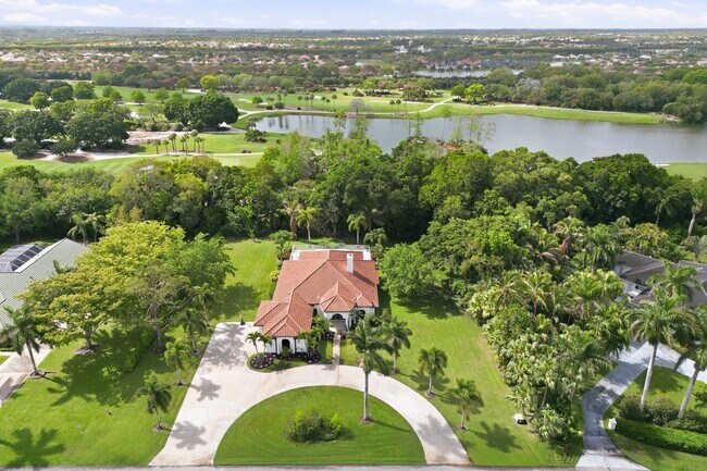 Building Photo - 8717 Estate Dr
