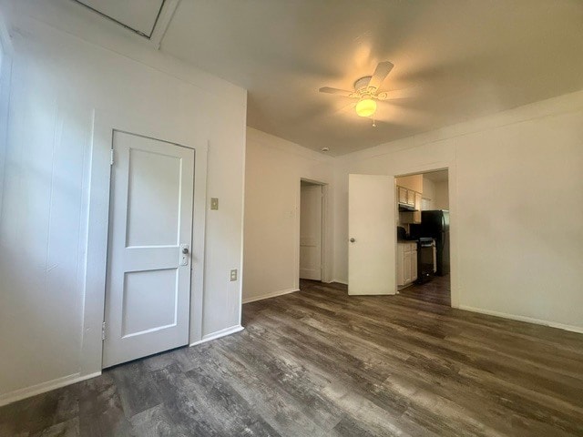 Building Photo - 605 Oak Park Dr