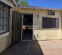 Building Photo - 2632-2634 N 29th Pl