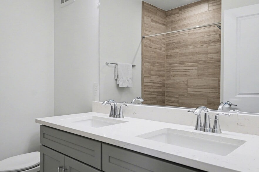 Building Photo - 20036 Coral Wind Ter