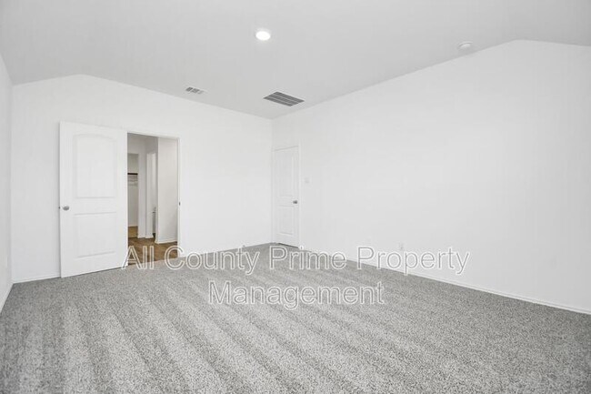 Building Photo - 40427 Basalt Elm Rd