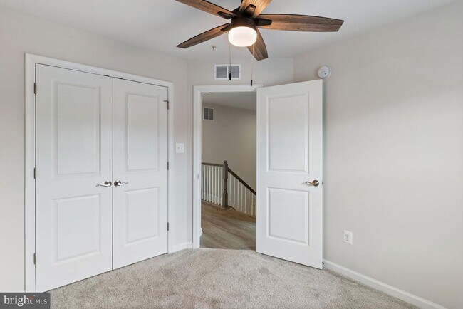 Building Photo - 23450 Sugar Pine Ln