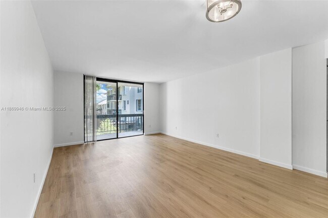Building Photo - 8307 SW 142nd Ave