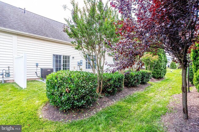 Building Photo - 44386 Adare Manor Square