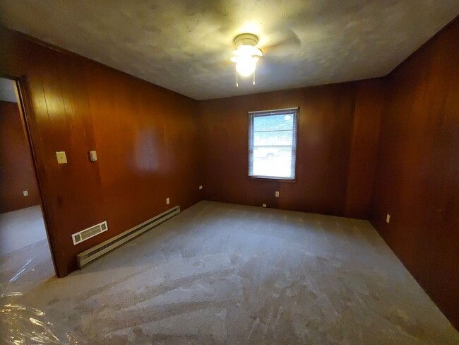 Building Photo - Affordable 1 bedroom, 1 bath apartment in ...