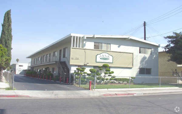 Building Photo - Jana Apartments