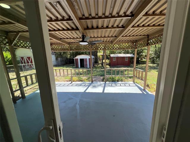 Building Photo - 8020 Laura St