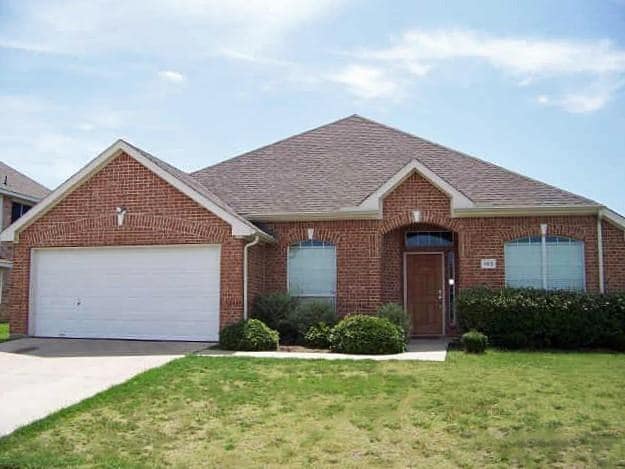 Primary Photo - 103 Drycreek Dr