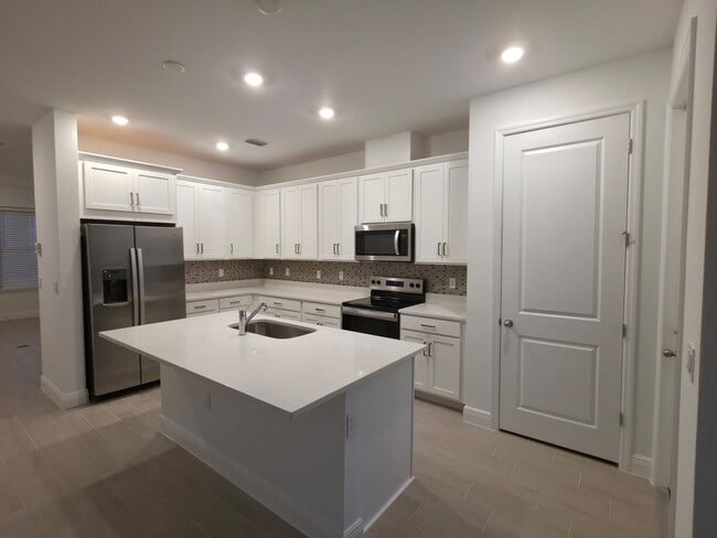 Building Photo - 13172 Calming Breeze Way