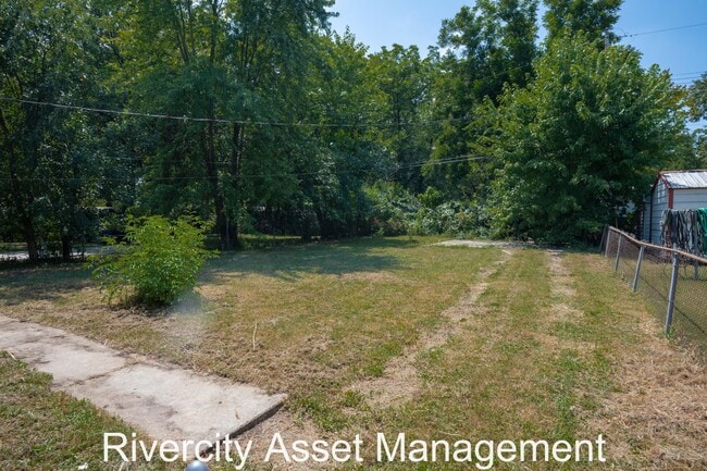 Building Photo - 1009 McEvers Rd