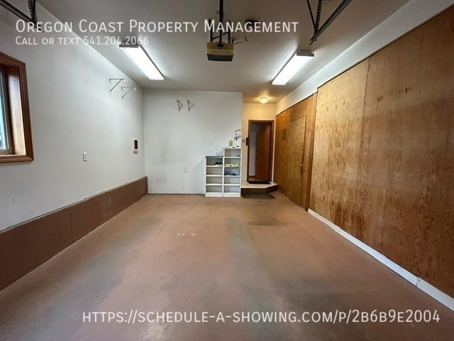 Building Photo - 7205 SW Burl Dr