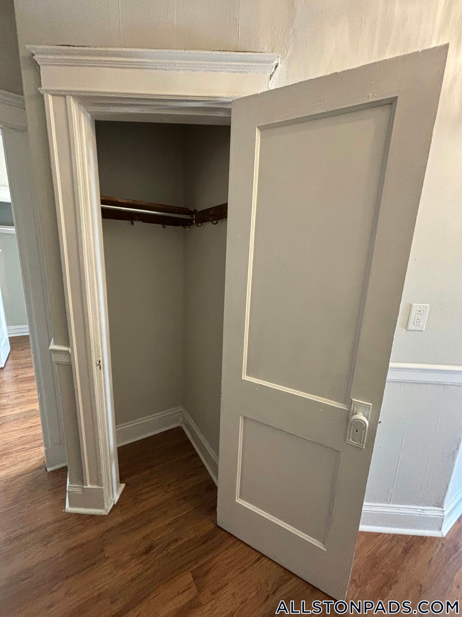 Building Photo - 1189 Commonwealth Ave