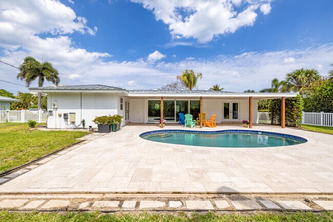 Building Photo - 461 Apollo Dr