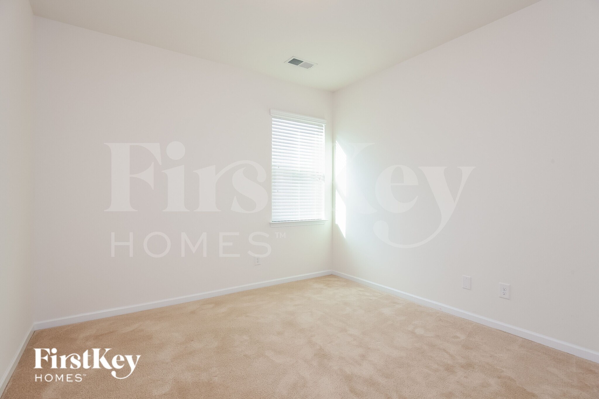 Building Photo - 104 Rock Hopper Ln