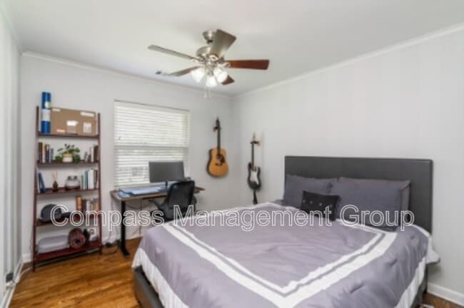 Building Photo - 217 Buckingham Dr