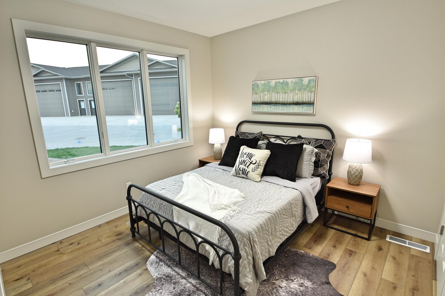 Building Photo - 6201 Tyler Pky