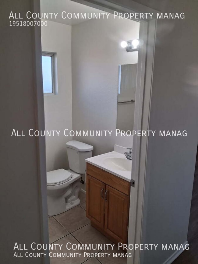 Building Photo - 58439 Palisade Dr
