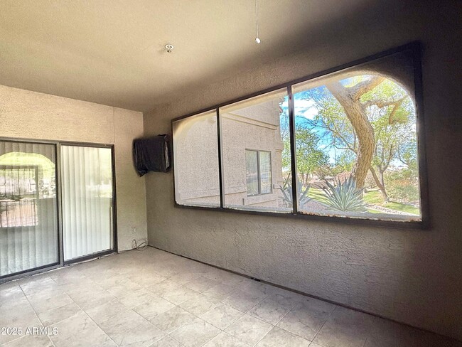 Building Photo - 15050 N Thompson Peak Pkwy