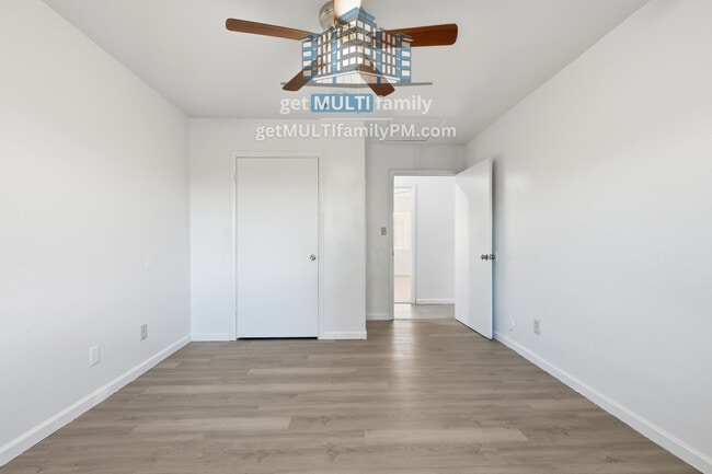 Building Photo - 1331 E Pueblo Ave