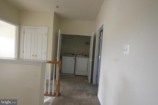 Building Photo - 107 Berwick Ln