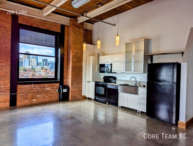 Primary Photo - LARGE CORNER LOFT WITH DOWNTOWN VIEWS