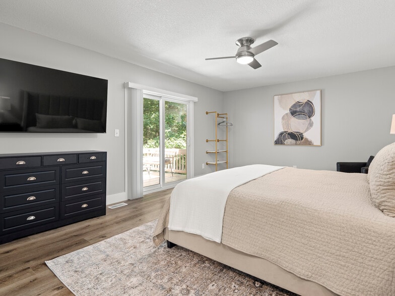 Building Photo - 28 Turnberry Dr