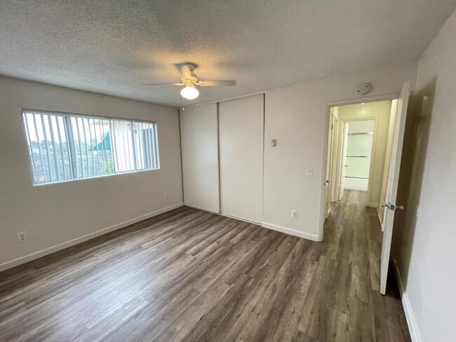 Building Photo - Spacious 2BD/1BA Apartment in Azalea Park ...