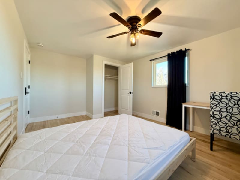 Building Photo - 9989 Dodge Dr