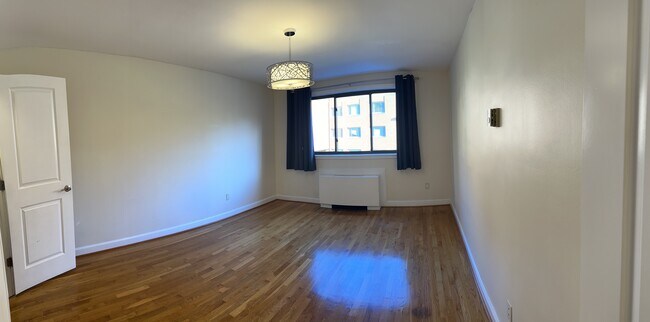 Building Photo - 2725 39th St NW