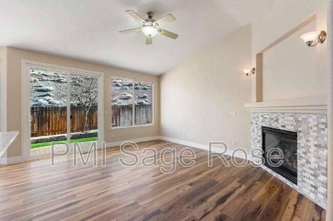 Building Photo - 4276 Talladega Dr