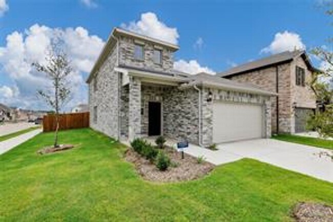 Building Photo - Spacious 3BR/2.5BA Home Near Parks, Dining & Community Pool