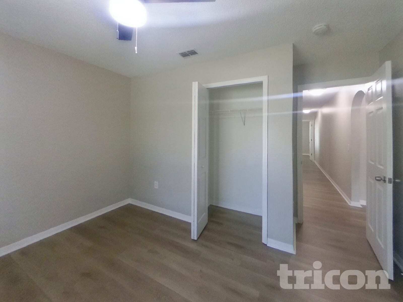 Building Photo - 250 Canterbury Ct