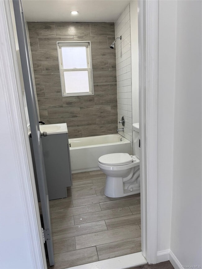 Building Photo - 52 Sarine Rd