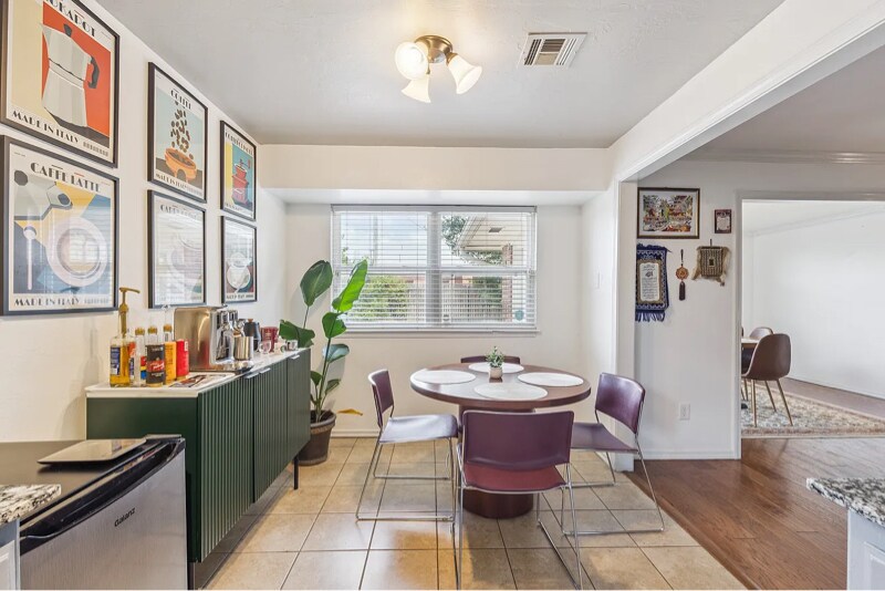 Building Photo - 1316 Sunrise Dr