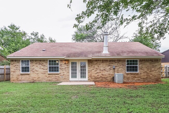 Building Photo - 1721 Steinburg Ln