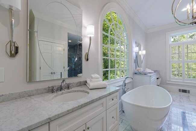 Building Photo - 25 Asheworth Ct NW