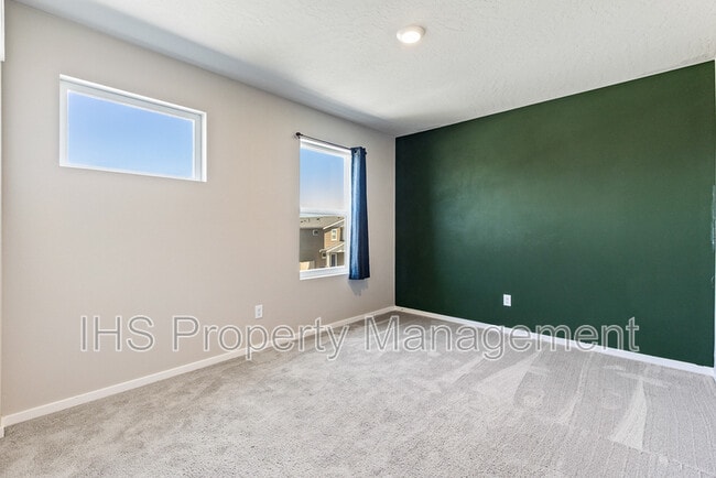 Building Photo - 7945 Ranchland Ln
