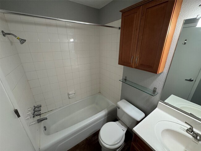 Building Photo - 3428 Willowrun Dr