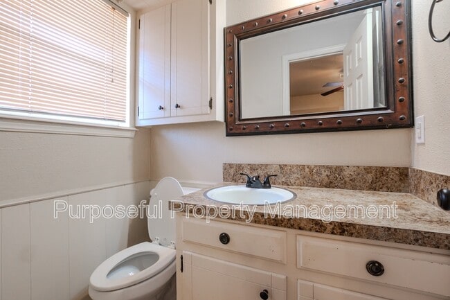 Building Photo - 202 Stanton Dr