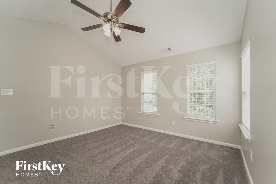 Building Photo - 10331 Cannarti Dr