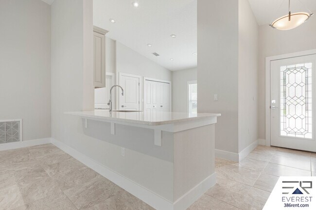 Building Photo - 22 Woodlyn Ln