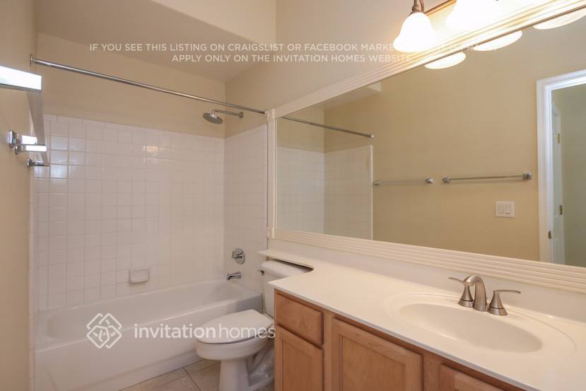 Building Photo - 28652 N 45th Way
